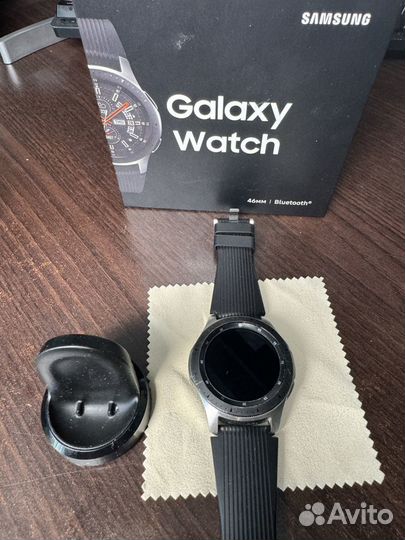 Умные часы Samsung Galaxy Watch 46mm, серебристая