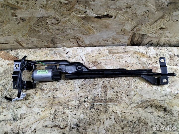 Моторчик регулировки сиденья левый Audi A6 C7 C7