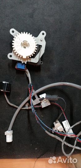 Моторчик заслонки отопителя, печки (сервопривод) T