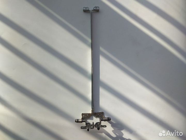 Петли матрицы ноутбука HP G6-2000