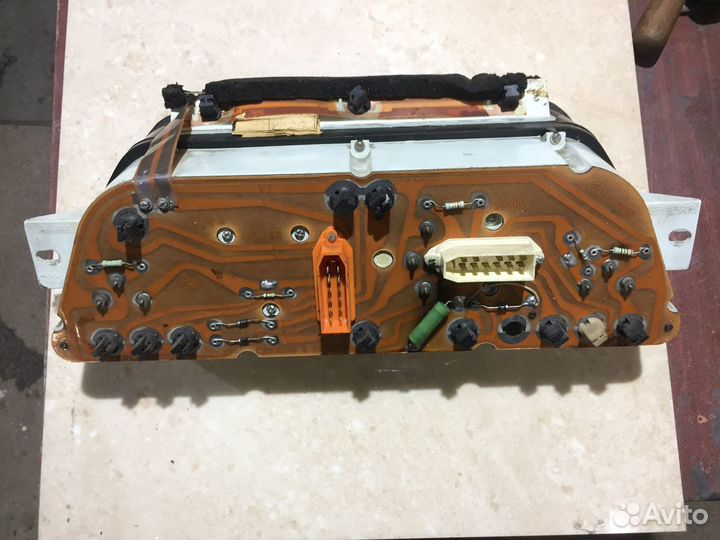 Приборная панель ваз 2110