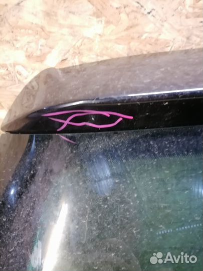 Крышка багажника Volkswagen Passat B6 wagon дефект