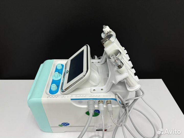 Аппарат гидропилинга H2O2 6в1, 2 поколения Наличие