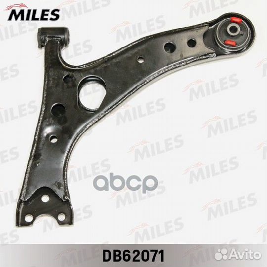 Рычаг RAV 4 II 1.8/2.0 00- пер.подв.прав