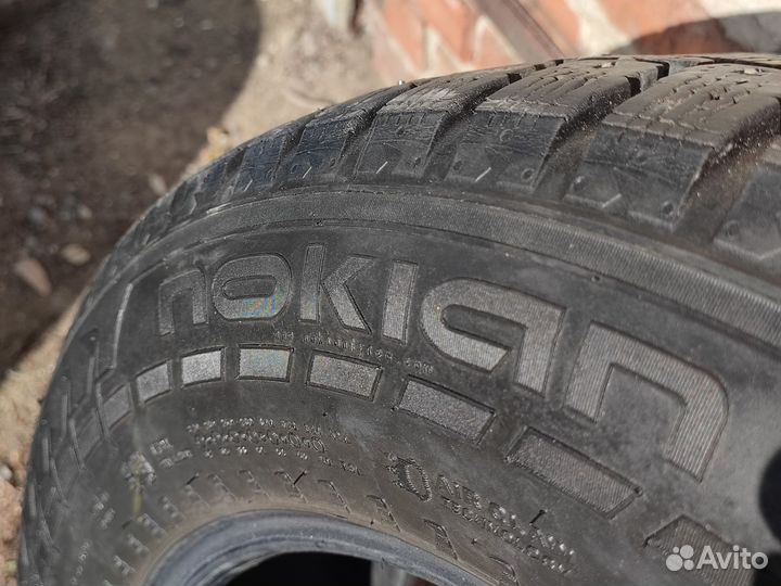 Nokian Tyres Hakkapeliitta SUV 225/65 R17 106T
