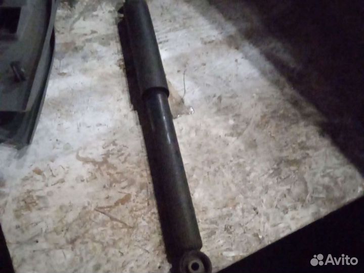 Амортизатор задний Ford Transit