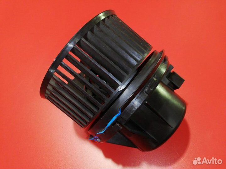 Мотор печки Ford Focus CB4 shda 2008