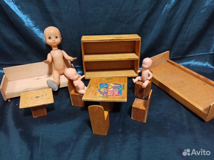 Советские игрушки. Мебель деревянная. Пупсы