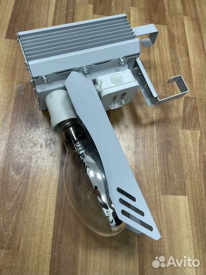 Тепличный светильник с лампой Рефлюкс дназ 250