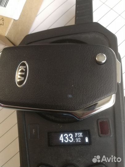 Оригинальный выкидной ключ KIA Киа K5 2021+