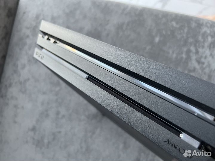 Sony PS 4 Pro 1tb 4K