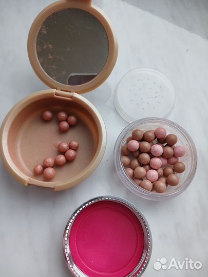 Румяны шариковые пакетом, карандаш в подарок