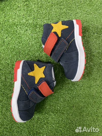 Ботинки новые демисезон 18 размер