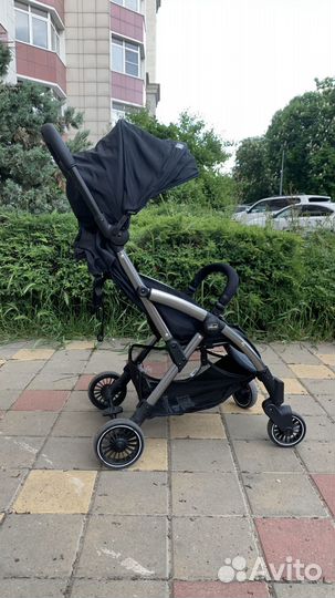 Коляска прогулочная