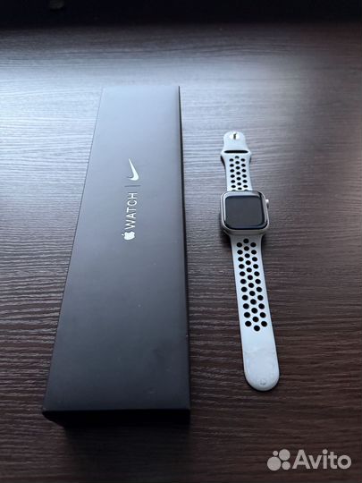 Часы apple watch 7, 45 mm Nike