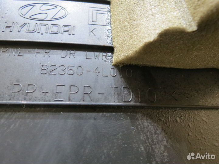 Обшивка передней левой двери Hyundai Solaris