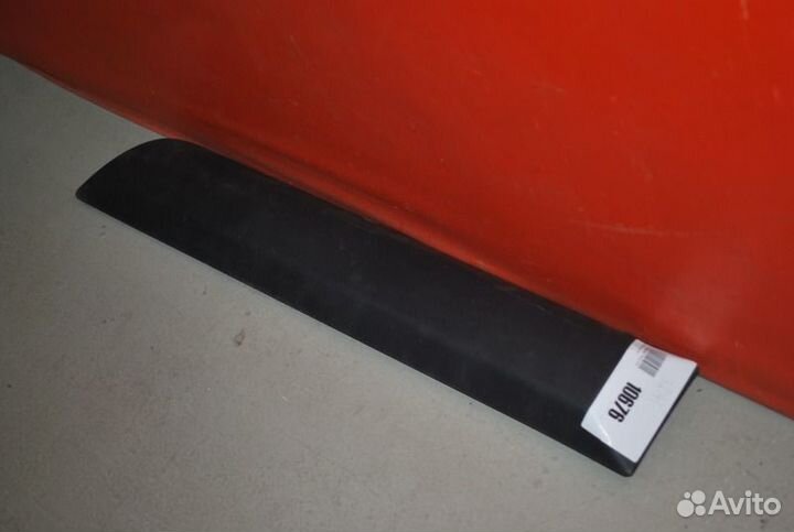 Молдинг двери задней левой задний левый Renault