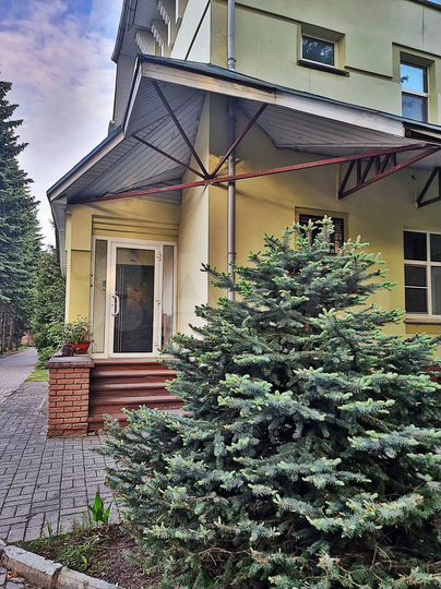 4-к. квартира, 284,2 м², 1/3 эт.