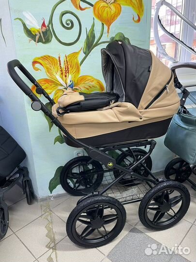 Большой ассортимент колясок с рождения