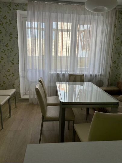 3-к. квартира, 87 м², 3/12 эт.