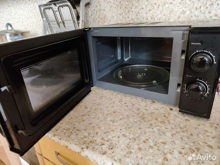 Микроволновая печь tesler