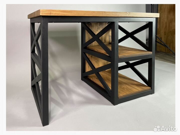 Стол компьютерный в стиле Лофт