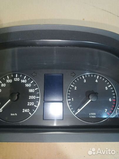 Панель приборов Mercedes-Benz A-Klasse W169