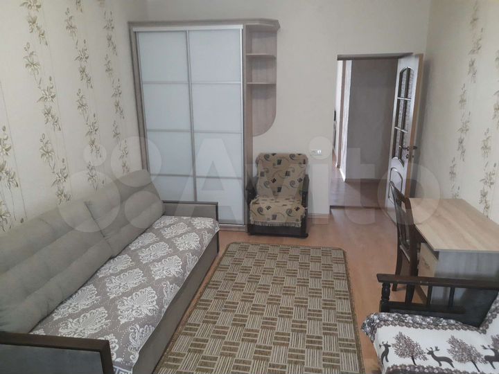 2-к. квартира, 60 м², 3/3 эт.