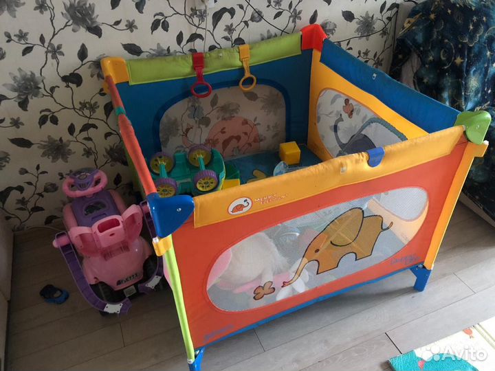 Манеж домик