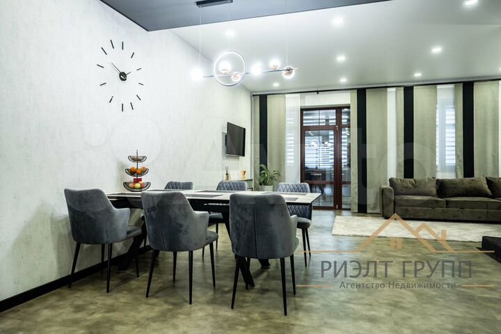 Таунхаус 250 м² на участке 3 сот.