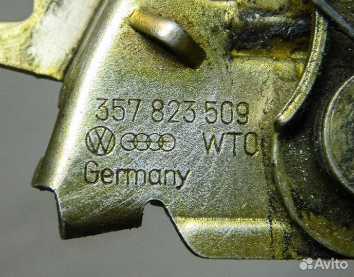 Замок капота VW Passat B3