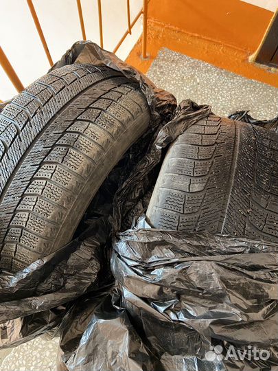 Michelin X-Ice 225/50 R17 98T