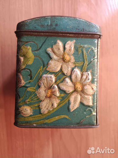 Жестяная банка из под чая В.Высоцкий и К