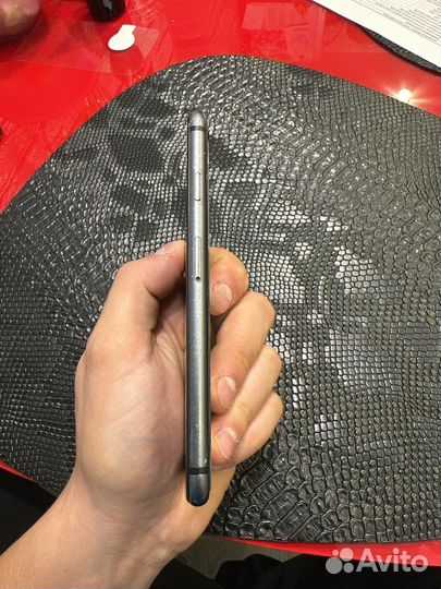 Телефон iPhone 8 256gb