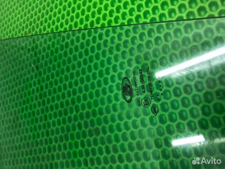 Стекло двери переднее левое LADA Xray хэтчбек