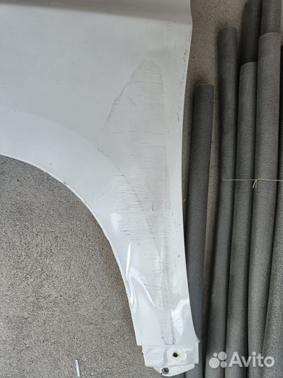 Крыло переднее левое Toyota Land Cruiser Prado