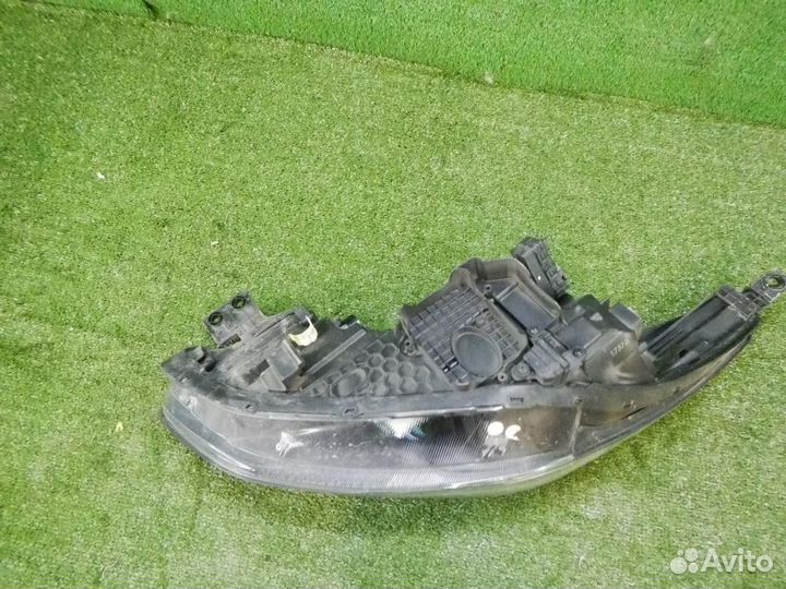 Фара правая Kia Sportage
