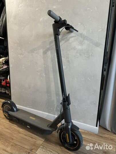 Электросамокат ninebot kickscooter max g30p