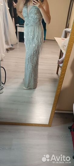 Вечернее платье