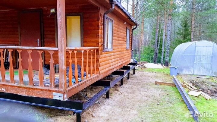 Бригада строителей поднятие дома замена венцов