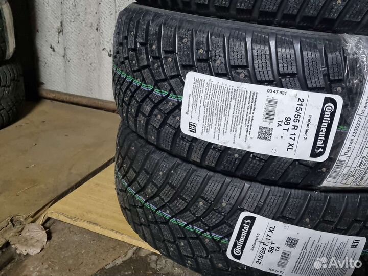 Continental IceContact 3 215/55 R17 98T