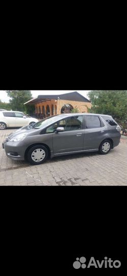 Honda Fit Shuttle 1.3 CVT, 2011, 95 000 км