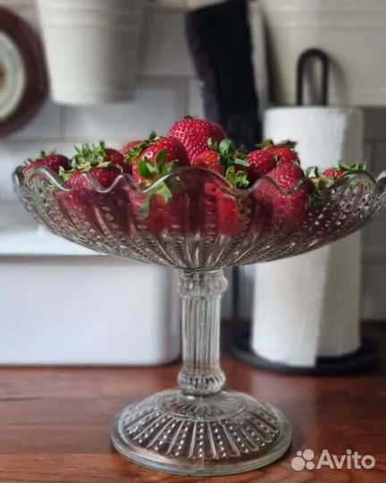 Ваза для фруктов старое стекло