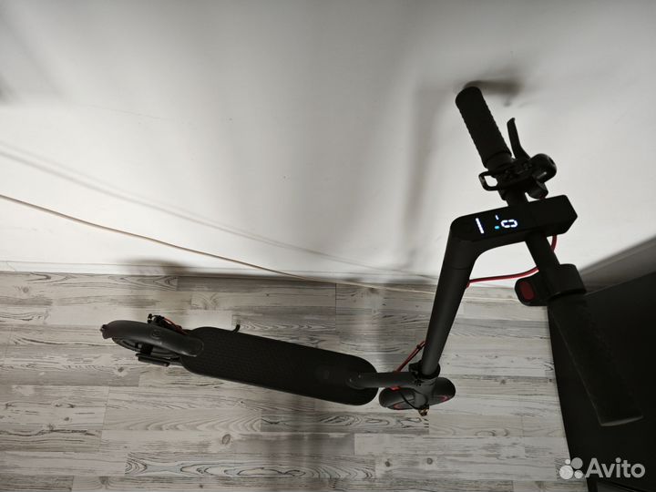 Электросамокат xiaomi m365 pro