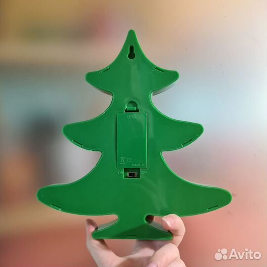 Зеленый светильник в форме ёлки