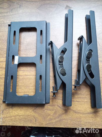 Кронштейн для телевизора