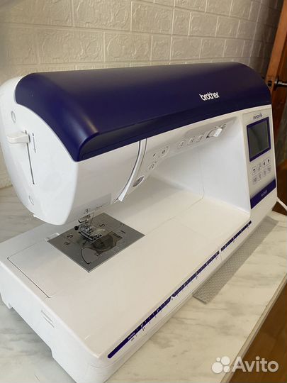 Швейно вышивальная машина brother