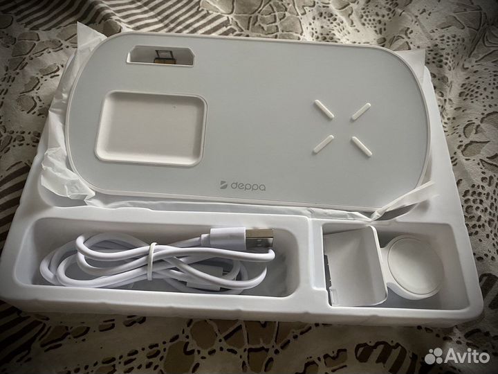 Зарядная станция Deppa 3 в 1