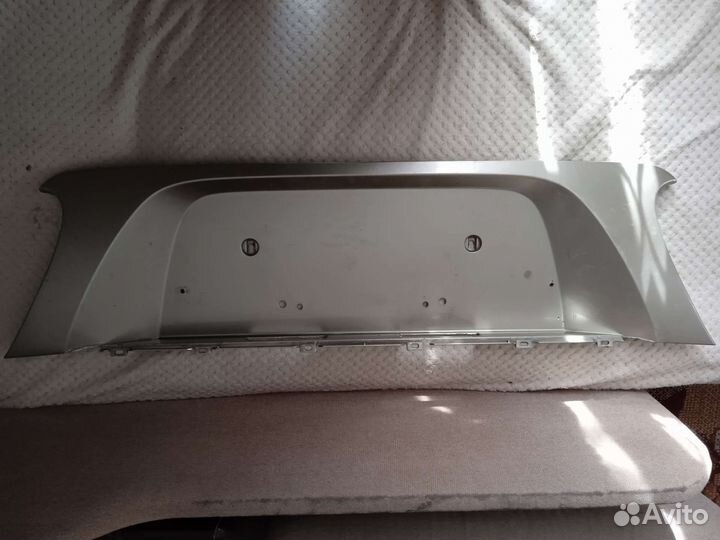 Панель крышки багажника nissan n16