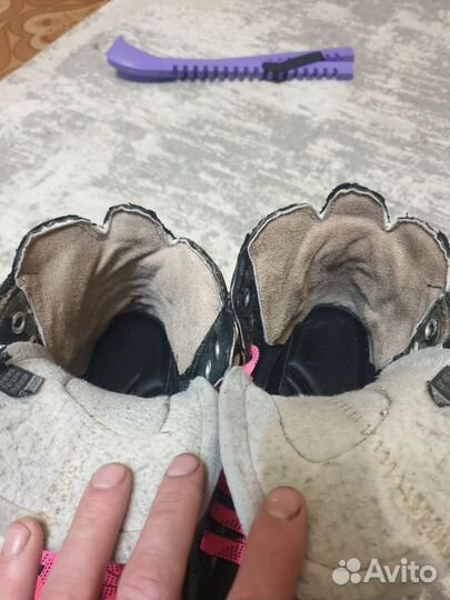 Коньки хоккейные